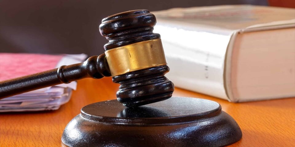 الإِغْفَال في الأحكام القضائية (وفقًا لقانون الإجراءات المدنية الإماراتي)